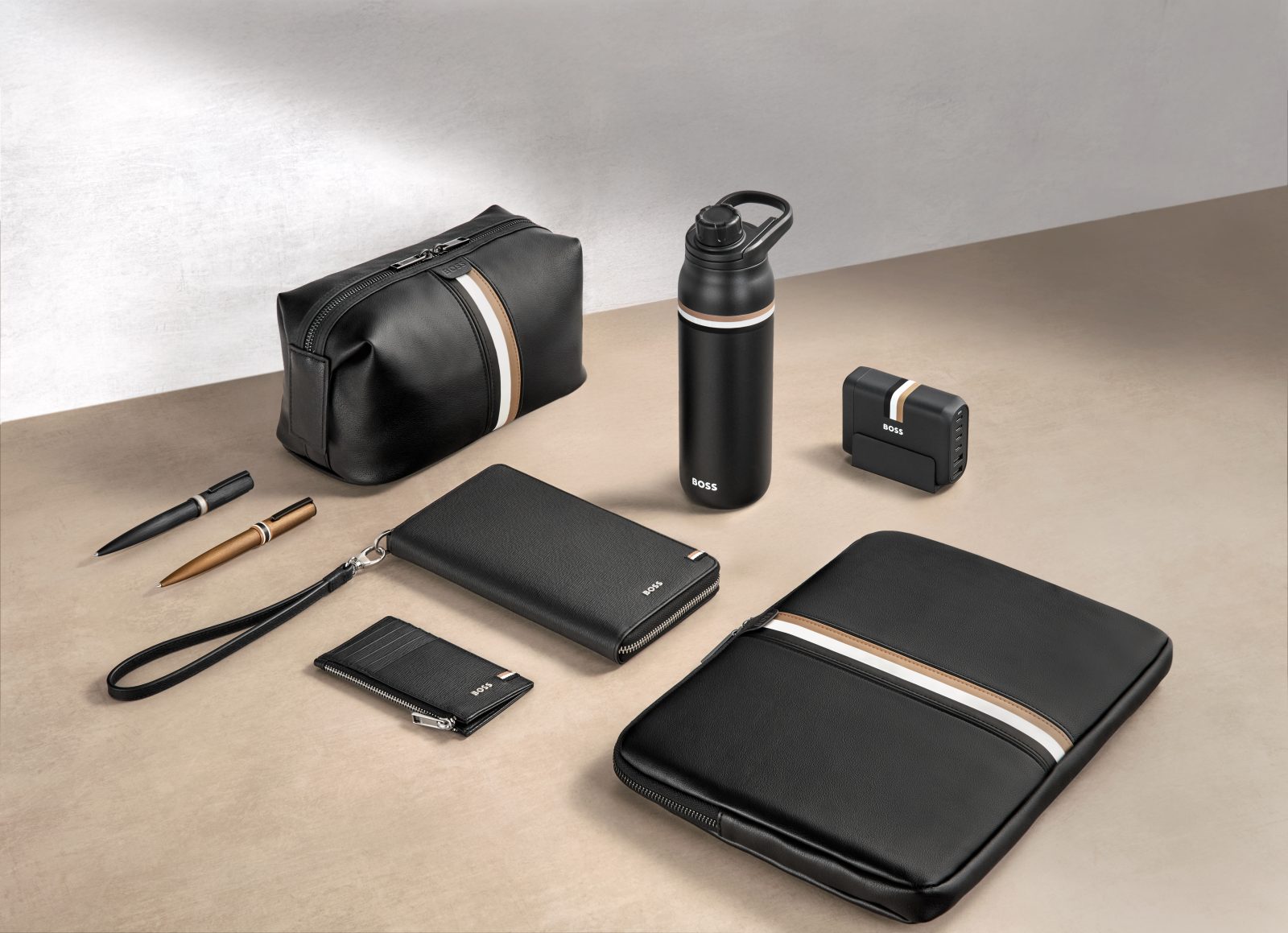 Accessoires für Reise und Arbeit — Hugo Boss